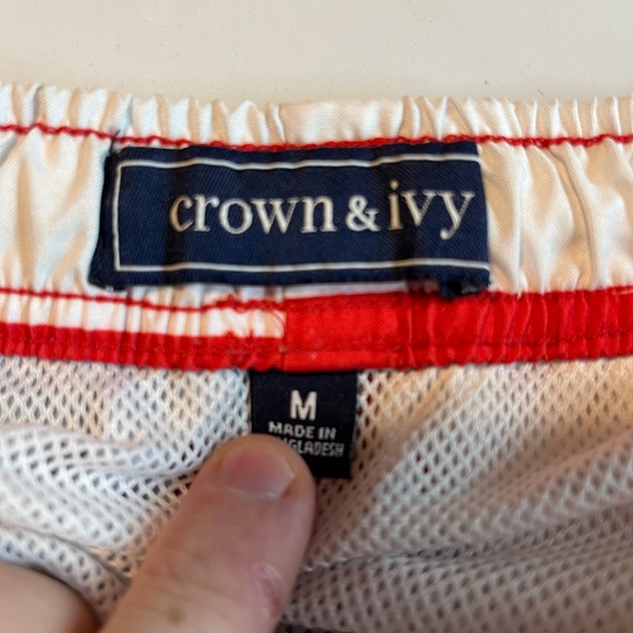 Crown & Ivy Men’s American Flag Swimming Trunks - Picture 4 of 7